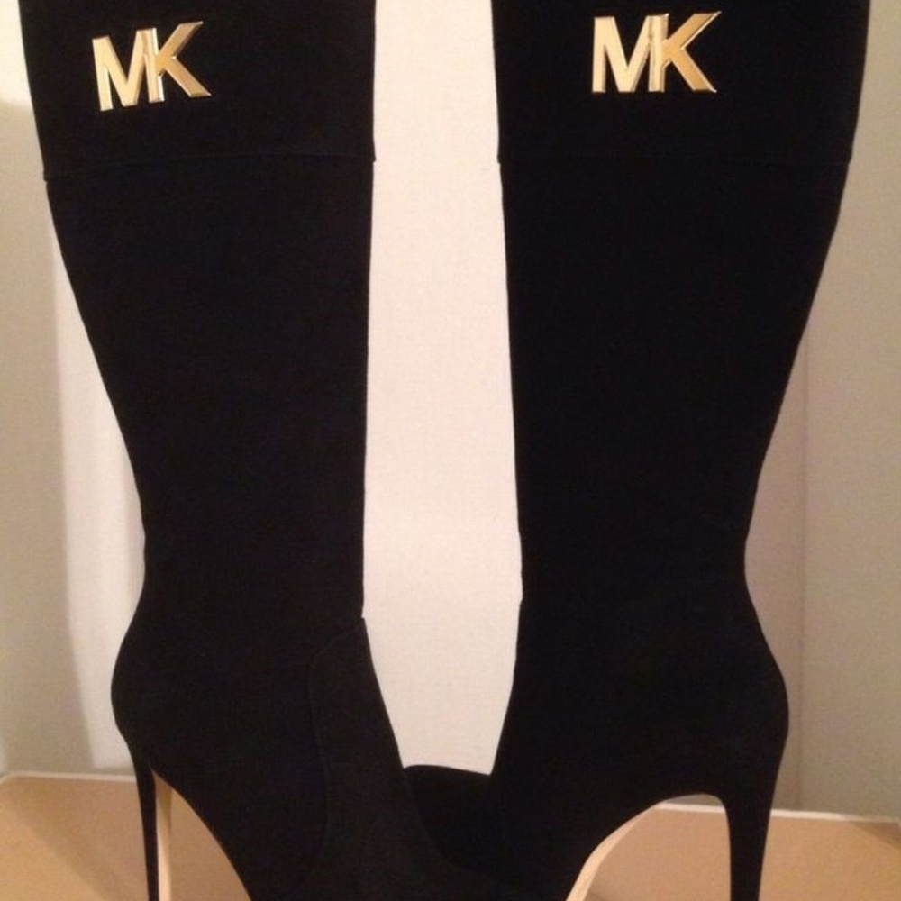 Mk Logo Plate High Heel!!!!
